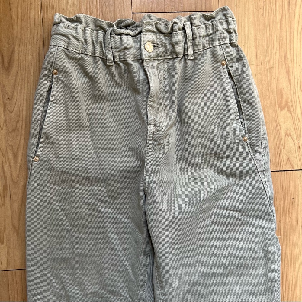 SOLD🛑ZARA High Waisted Khaki "Paperbag"
Baggy Ankle Jeans Olive Green Sz 2 - Picture 4 of 12